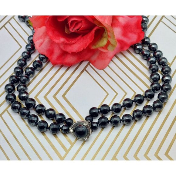 Vintage Black Glass Bead Double Strand Necklace Hidden Silver Tone Clasp 17 Inch - Picture 1 of 8